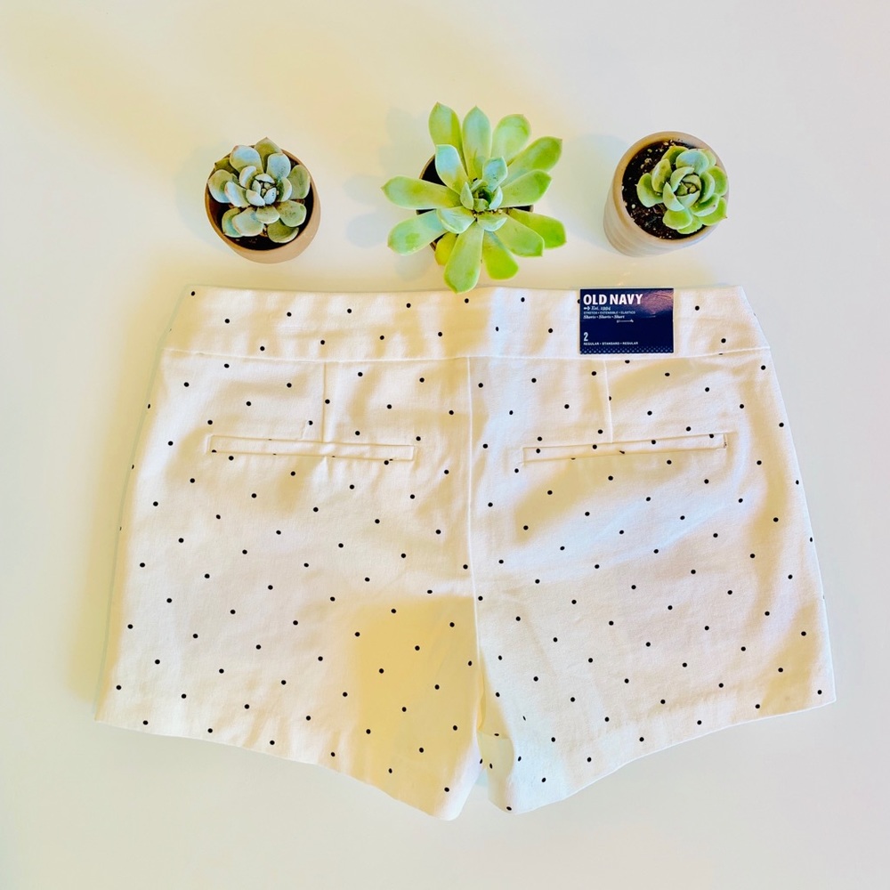 Brand New Old Navy Black & White Polka Dot Shorts - Picture 4 of 6